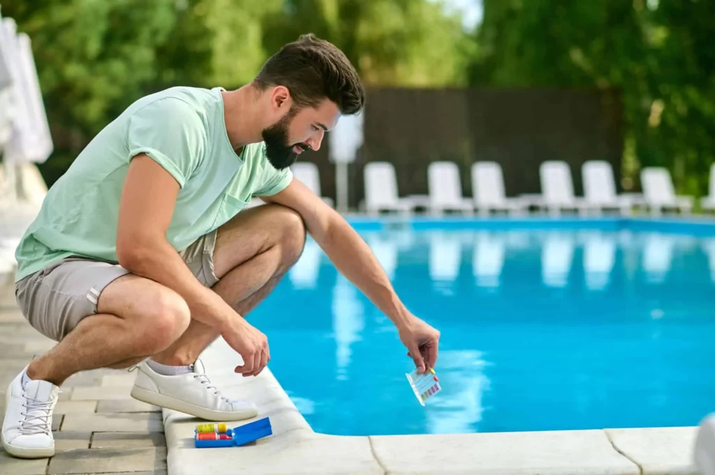 Pool Cleaners - Testing Pool Water